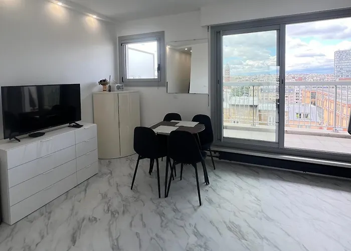 Apartment My Home Eiffel Tower View